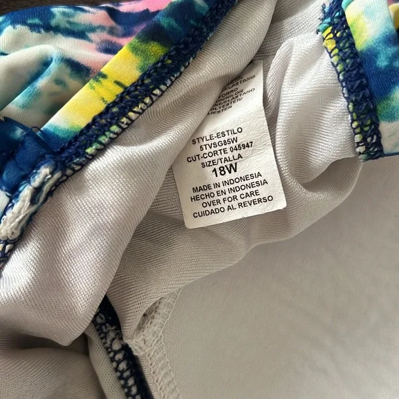 Tankini swim top - Picture 3 of 4